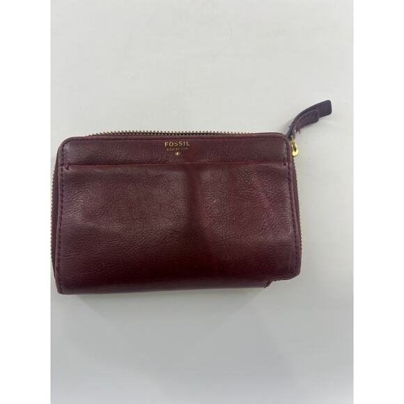 Vintage Fossil Wallet Red Burgundy Zip Leather Pockets 6 x 4 Boho Indie Travel - Picture 1 of 9